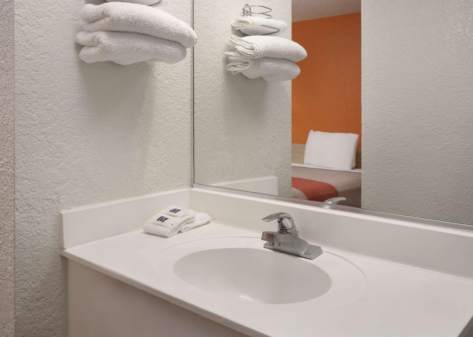 Motel 6-Buena Park, Ca - Knotts Berry Farm - Disneyland Экстерьер фото