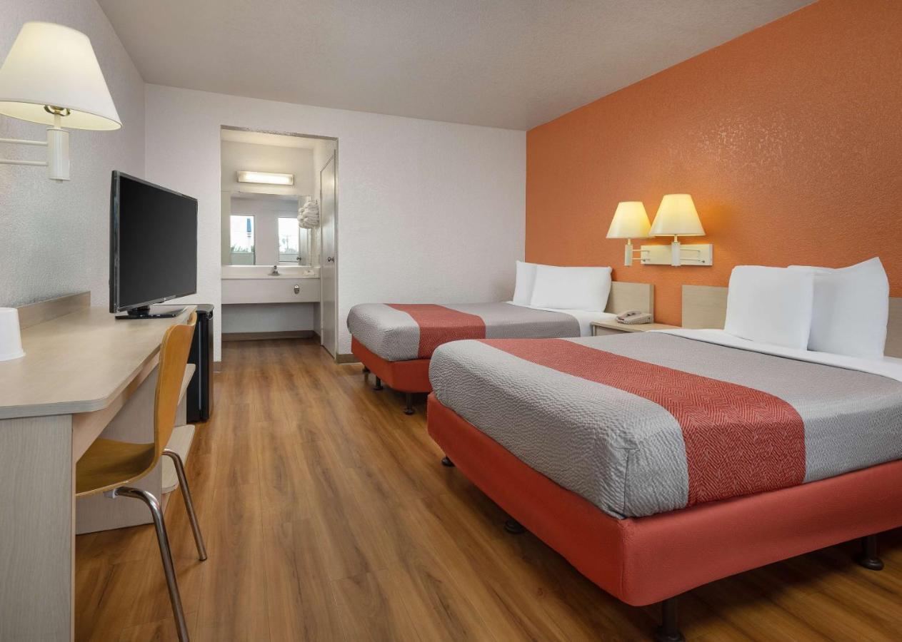 Motel 6-Buena Park, Ca - Knotts Berry Farm - Disneyland Экстерьер фото