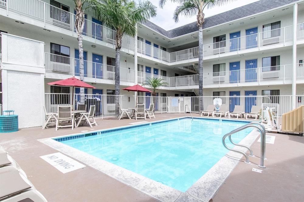 Motel 6-Buena Park, Ca - Knotts Berry Farm - Disneyland Экстерьер фото