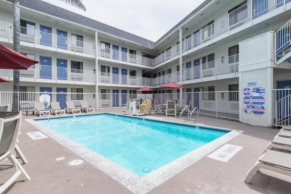 Motel 6-Buena Park, Ca - Knotts Berry Farm - Disneyland Экстерьер фото